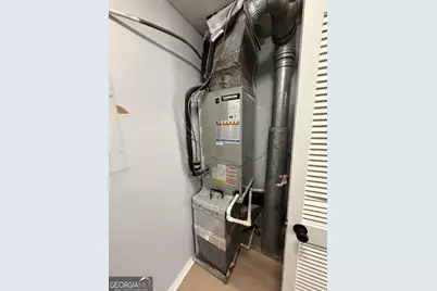 5516 Mountain Springs Circle, Stone Mountain, GA 30088 - Photo 8