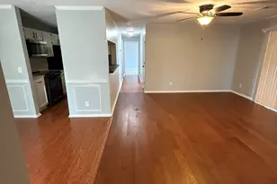 5516 Mountain Springs Cir, Stone Mountain, GA 30088 - Photo 4