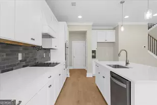 5579 Overview Dr, Flowery Branch, GA 30542 - Photo 12