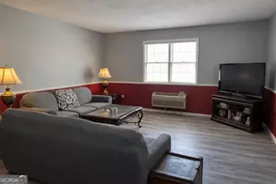 515 N Main St, Statesboro, GA 30458 - Photo 8