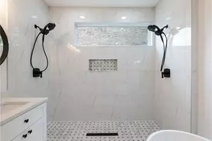 2438 Shadburn Ferry Dr, Buford, GA 30518 - Photo 24