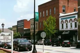 2438 Shadburn Ferry Dr, Buford, GA 30518 - Photo 58