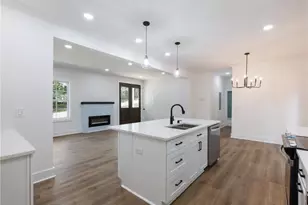 2438 Shadburn Ferry Dr, Buford, GA 30518 - Photo 14