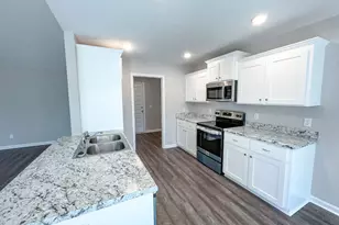 354 S Bridgeport Dr, Statesboro, GA 30461 - Photo 6