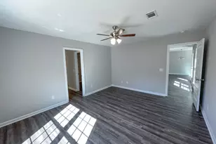 354 S Bridgeport Dr, Statesboro, GA 30461 - Photo 12