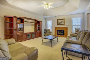 2910 Chesterfield Way SE, Conyers, GA 30013 - Photo 10