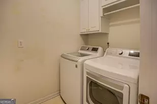 2910 Chesterfield Way SE, Conyers, GA 30013 - Photo 32