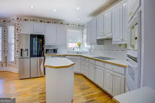 2910 Chesterfield Way SE, Conyers, GA 30013 - Photo 28