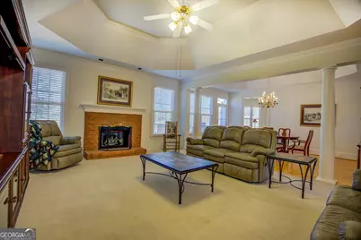 2910 Chesterfield Way SE, Conyers, GA 30013 - Photo 12