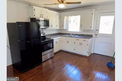 196 College Avenue, Elberton, GA 30635 - Photo 14