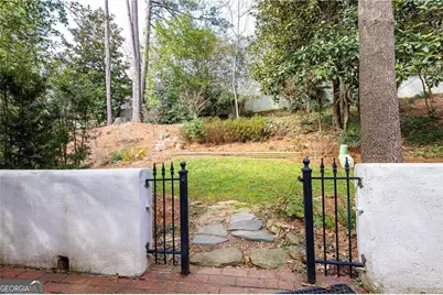 27 Mooregate Square, Atlanta, GA 30327 - Photo 18