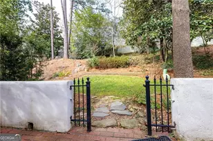 27 Mooregate Square, Atlanta, GA 30327 - Photo 18