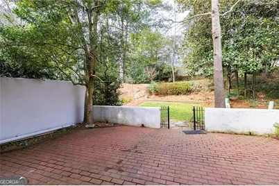 27 Mooregate Square, Atlanta, GA 30327 - Photo 16