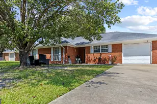479 McCumber Dr, Allenhurst, GA 31301 - Photo 1