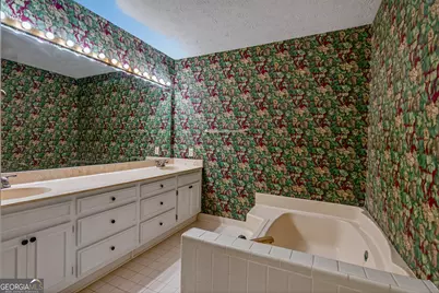 502 Ashford Circle, Lagrange, GA 30240 - Photo 20