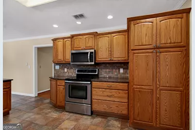 502 Ashford Circle, Lagrange, GA 30240 - Photo 10