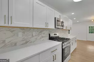 808 S Park Dr SE, Marietta, GA 30060 - Photo 10