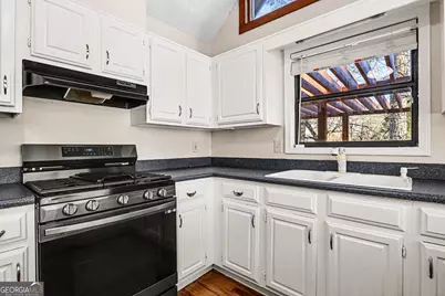 2711 Old Coach Road, Duluth, GA 30096 - Photo 10