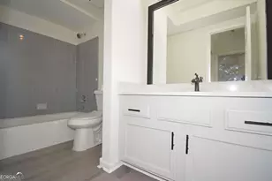 2381 Cove Rd, Lithonia, GA 30058 - Photo 12