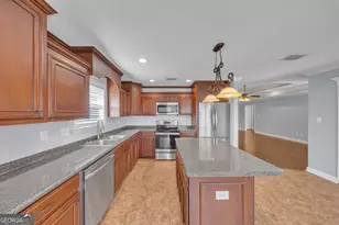 4248 Shadow Garden Dr, Hahira, GA 31632 - Photo 10