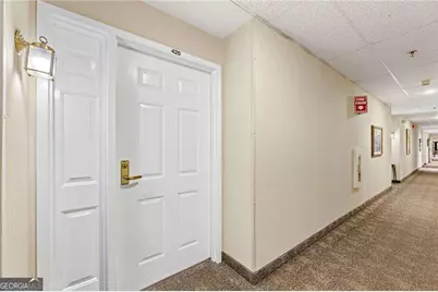 1800 Clairmont Lake, Decatur, GA 30033 - Photo 6