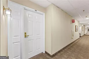 1800 Clairmont Lake, Decatur, GA 30033 - Photo 6