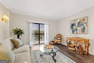 1800 Clairmont Lake, Decatur, GA 30033 - Photo 2