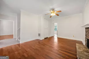 140 Forest Lake Dr, Fayetteville, GA 30215 - Photo 8