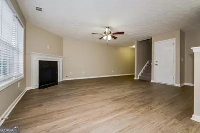 628 Shadow Lake Drive, Lithonia, GA 30058 - Photo 2