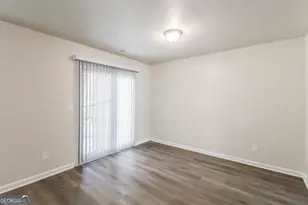 1188 Mill Lake Cir, Stone Mountain, GA 30088 - Photo 6