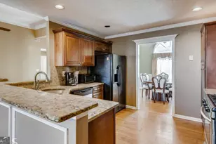 150 Stephanie Ln, Covington, GA 30016 - Photo 2