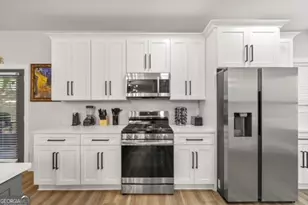 410 Utoy Cir SW, Atlanta, GA 30331 - Photo 10