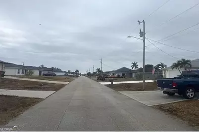 3021 NE 2nd Avenue, Cape Coral, FL 33909 - Photo 4