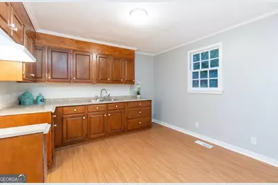 1755 Foster Place, Macon, GA 31211 - Photo 8