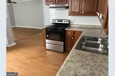 1755 Foster Place, Macon, GA 31211 - Photo 10