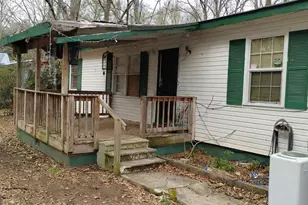 38 Harpers Lake Dr, Hiram, GA 30141 - Photo 2