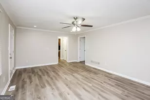 6449 Laural Bend, Stone Mountain, GA 30087 - Photo 4