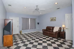 9285 Crystal Springs Rd, Gainesville, GA 30506 - Photo 8