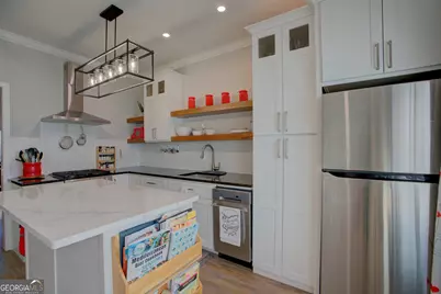 814 Manor Way, Cartersville, GA 30120 - Photo 6