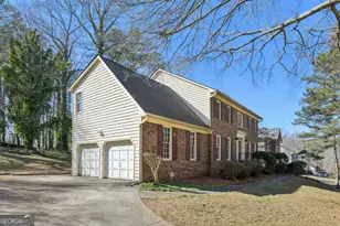 241 Sarah Ln, Lawrenceville, GA 30046 - Photo 4