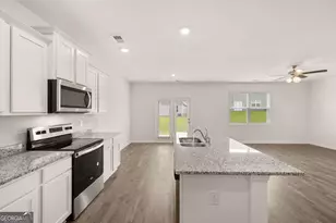 822 Trillium Dr, Locust Grove, GA 30248 - Photo 12