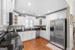 335 Tavern Ln, Statesboro, GA 30458 - Photo 8