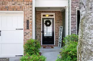 2396 Meadow Falls Ln, Duluth, GA 30097 - Photo 2