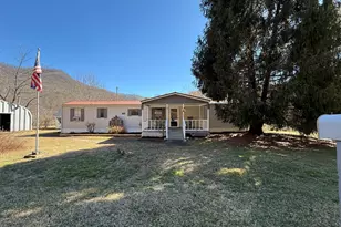 496 Scataway Rd, Hiawassee, GA 30546 - Photo 2