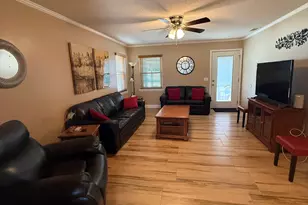 687 Harper St, Jesup, GA 31546 - Photo 6