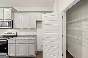 298 Friendship Oak Wy, Hampton, GA 30228 - Photo 6