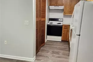 215 Meridian St, Canton, GA 30114 - Photo 10