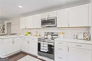 1995 Venetian Dr SW, Atlanta, GA 30311 - Photo 12