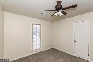 1070 Salisbury Trail, Riverdale, GA 30296 - Photo 12