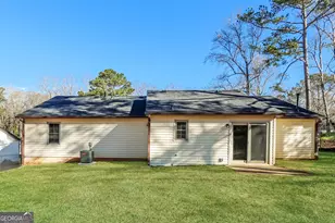 1070 Salisbury Trail, Riverdale, GA 30296 - Photo 14